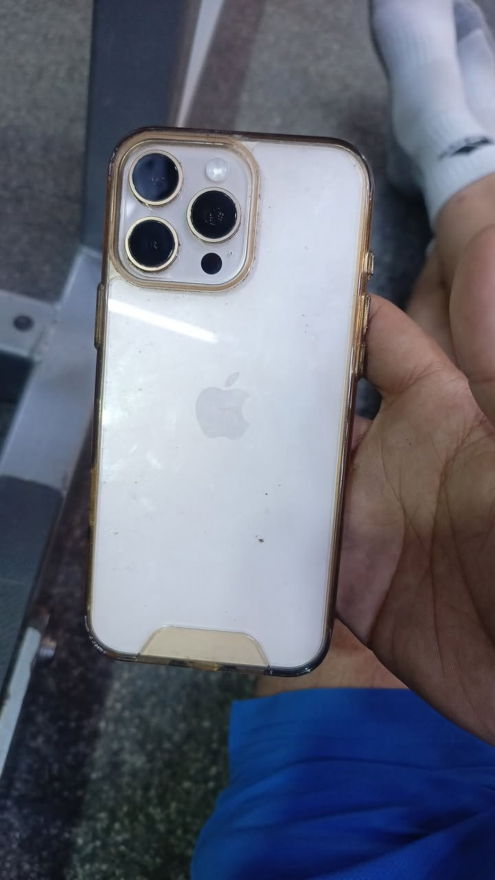 للبع ١٦برو ماكس ذاكره ٢٥٦ بطاريه ٩٢
بي لاكلاس مفطره وما مصلح ولا ملعوب بي
*********** مكاني بغداد
