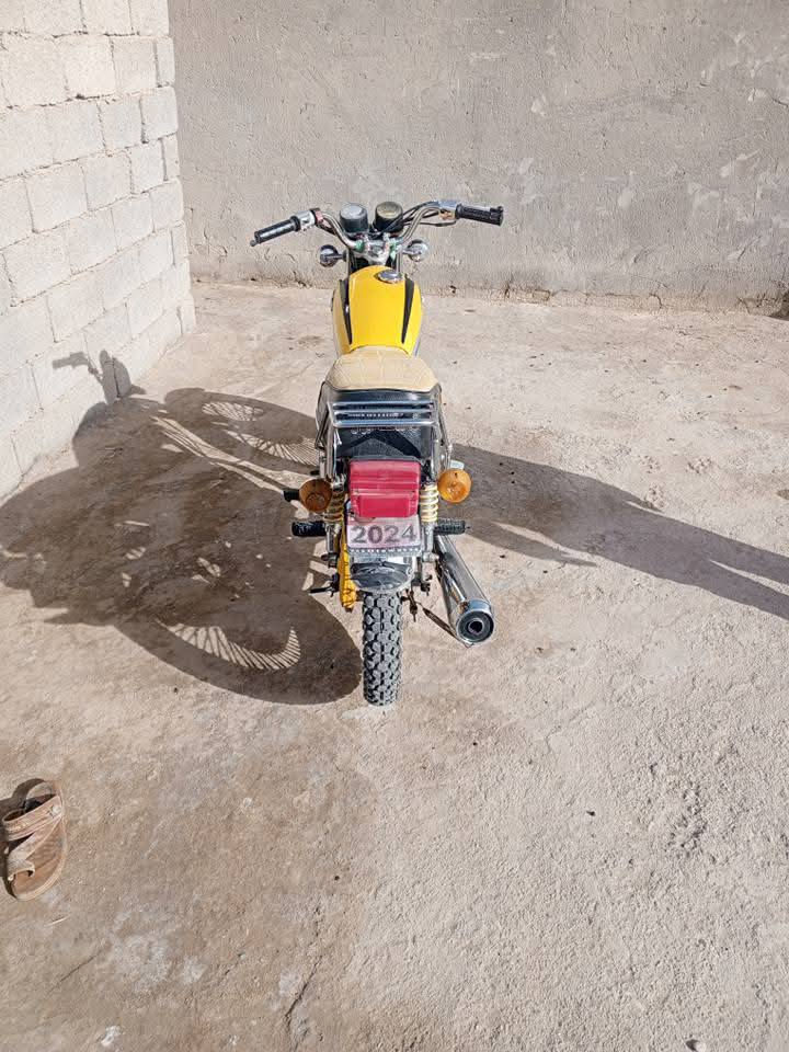 دراجه البيع موديل 2021 مكفوله من الفتح جديده مكاني رفاعي ***********
