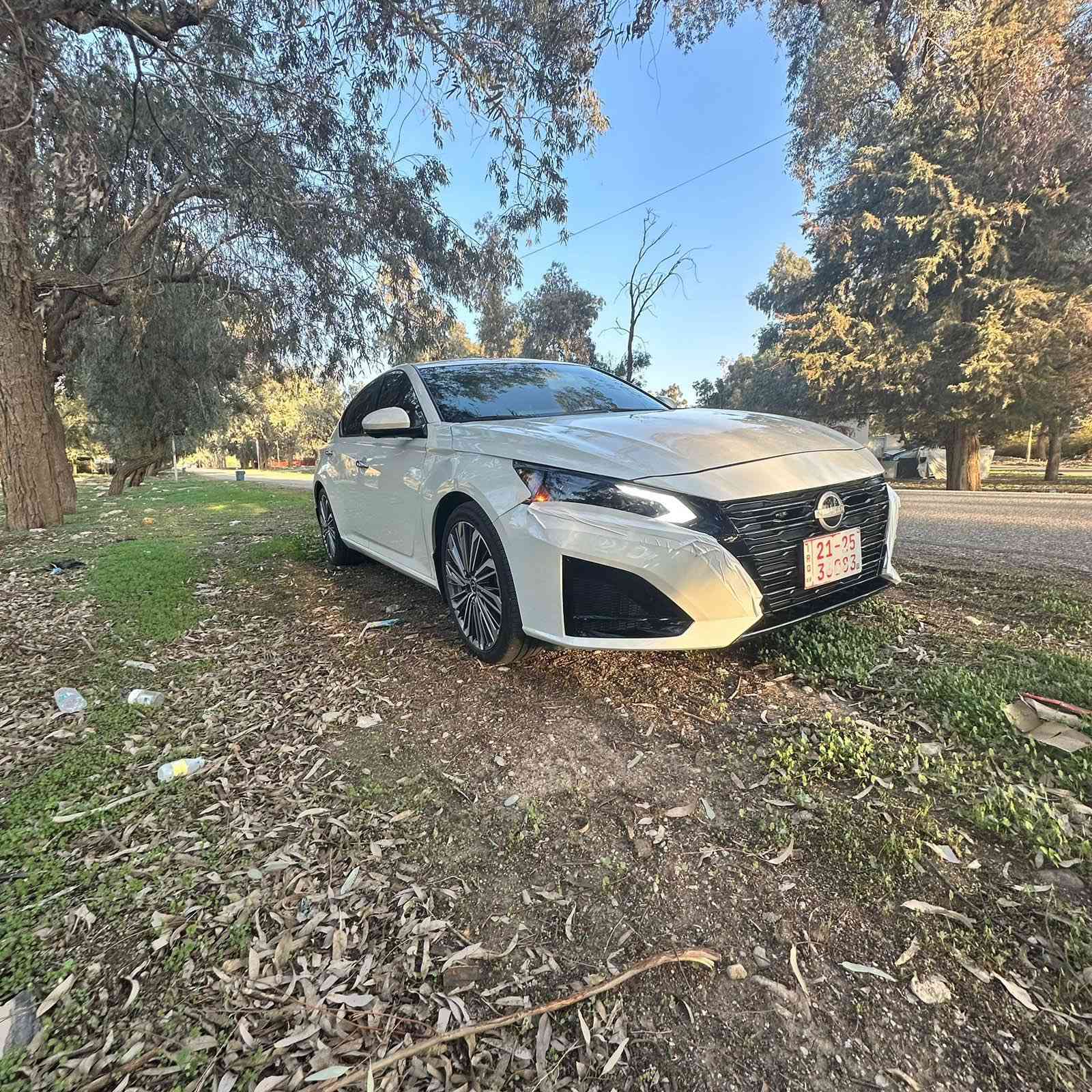 السلام عليكم من رخصت الادمن المحترم . نيسان التيما SL فووول موصفات دخول جديد بدون رقم تترقم شمالي موديل 2025 ماشيه 5الف فقط مكان السياره كركوك صبغ فقط بونيد والجملخات بلاديات بدون صبغ فقط تعديل بارد يرباك ستيرن وجوه الستيرن طاك فقط  السعر 194 بي مجال قليل ***********
