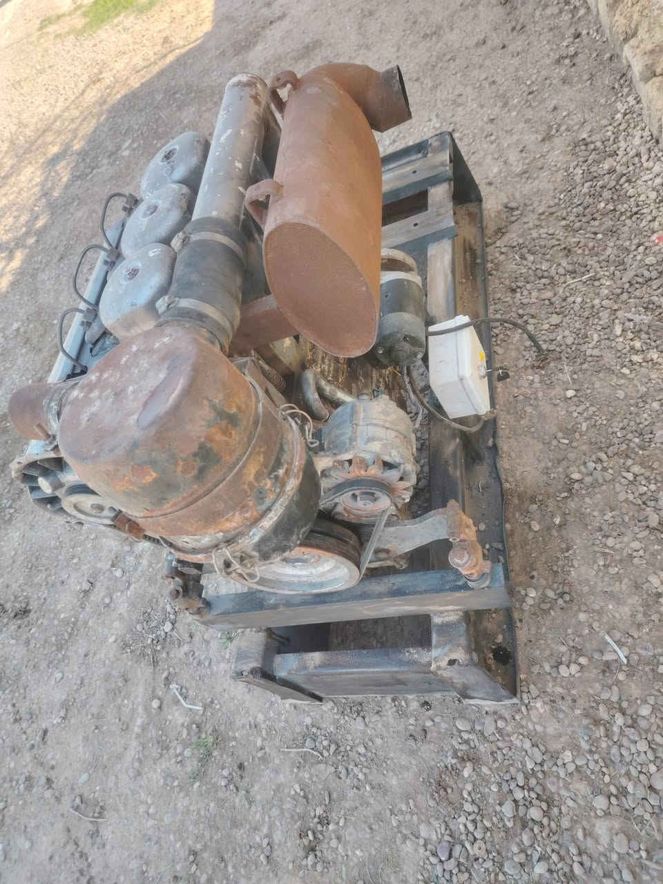 سلام عليكم لبيع محرك مع شاصي دويز ٣ بستم ألماني ابو صاروخ بلادي حجم 912 بلادي شغال جاهز لاصرف ولاتبخير مكاني بغداد ابو غريب سعر 16ونص ورقه تصال ***********
