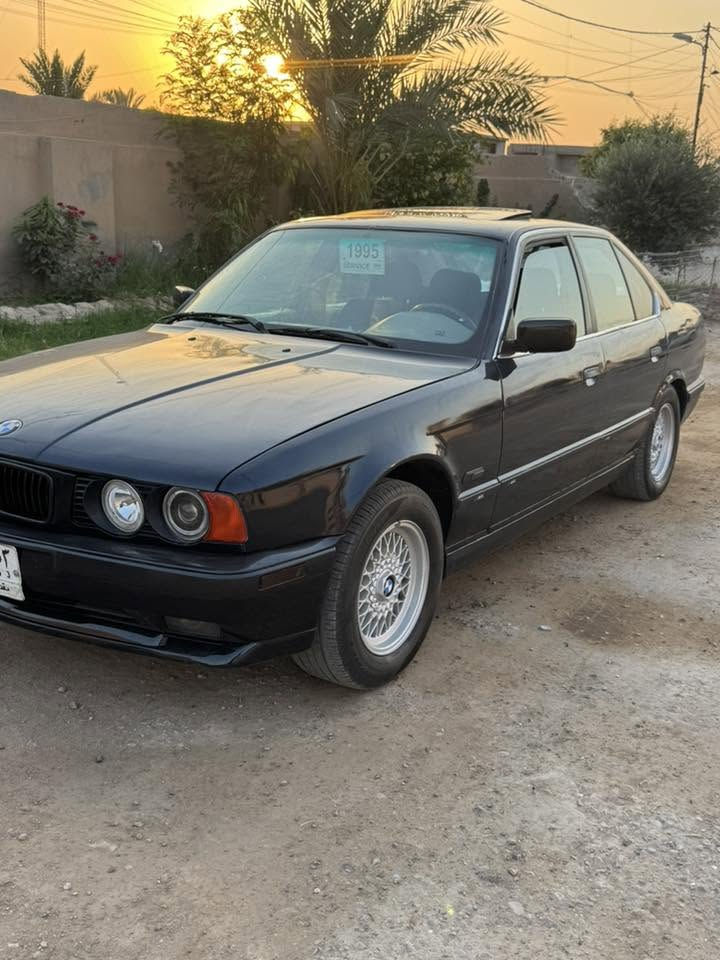 سلام عليكم بي ام 525 رقم بغداد موديل 1992السعر 46وبيها مجال *********** العنوان حصيبه الشرقيه
