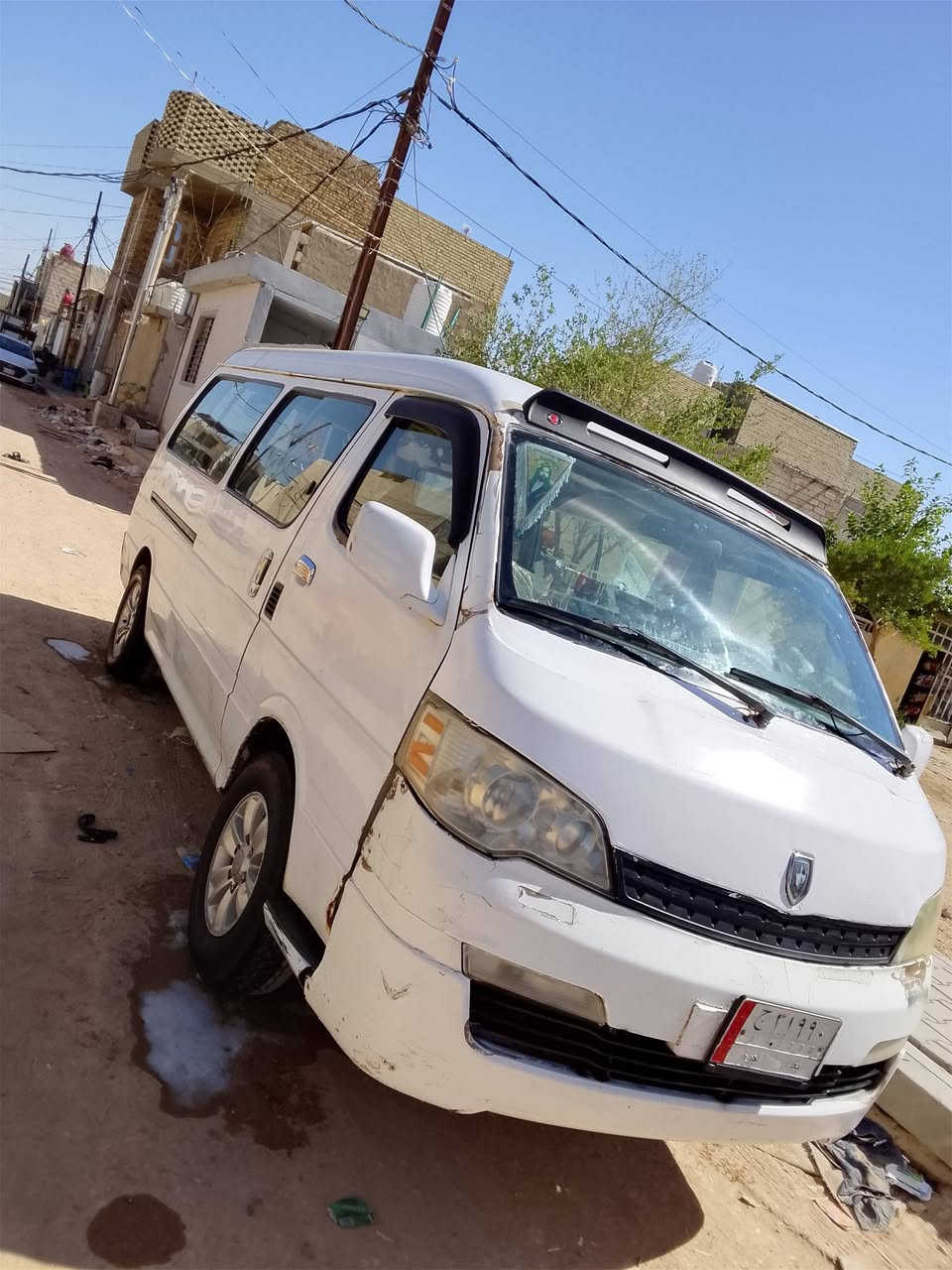 سلام عليكم سيارة جنبي موصليه مديل 14سنويه عضم عاج للبيع كير مكينه اكسن مكفولات رقم شاص حداديه جديده  موجوده مكاني نجف سعر 33وبيها مجال رقم ***********
