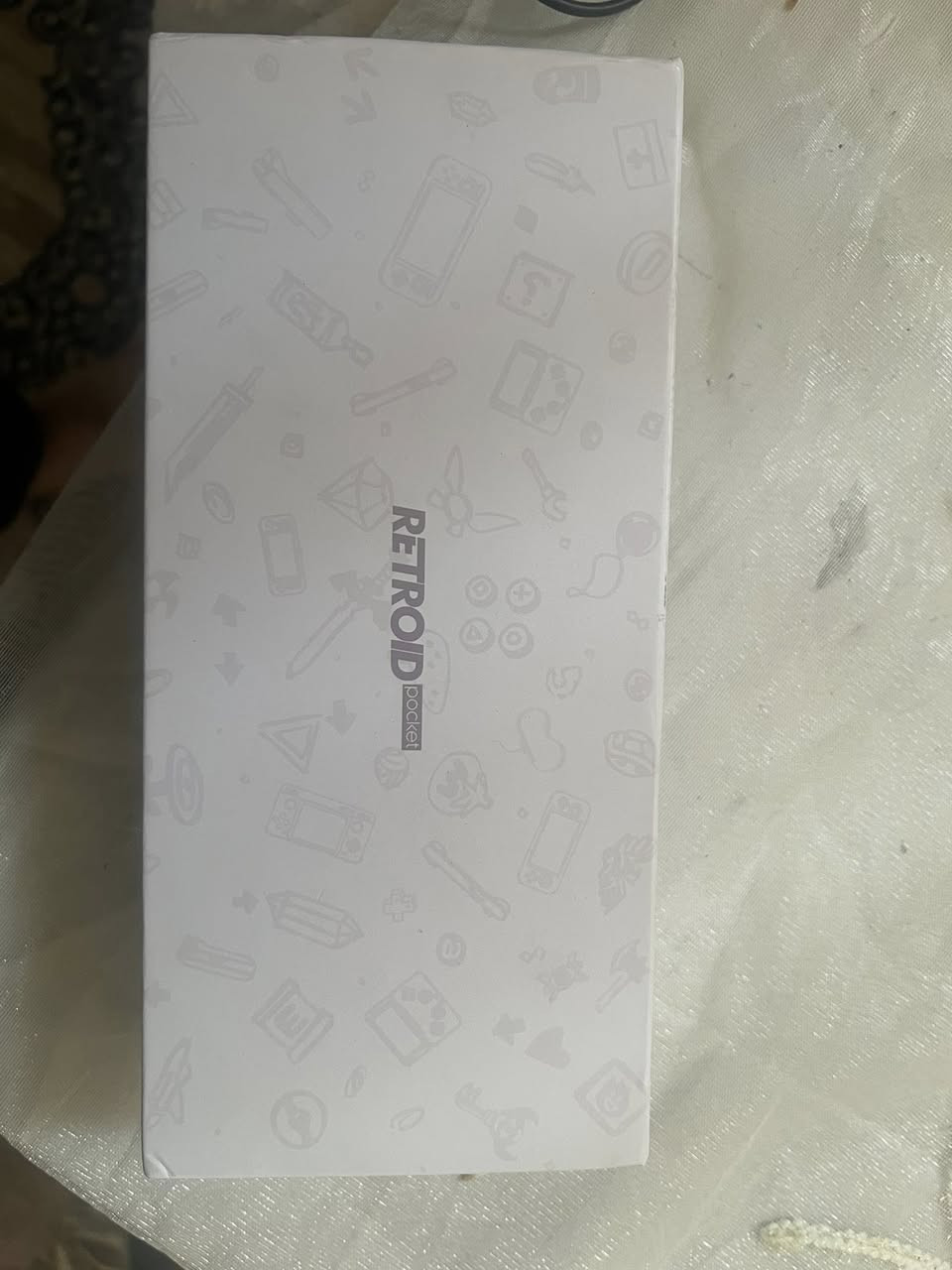 سلام عليكم
ريترويد Retroid pocket 4 pro 
128 غ 
جديد 
نظافة 100‎%‎ 
كامل الملحقات 
شرط ضمان من كلشي 
السعر 150 
متوفر توصيل كافة المحافظات 
***********
