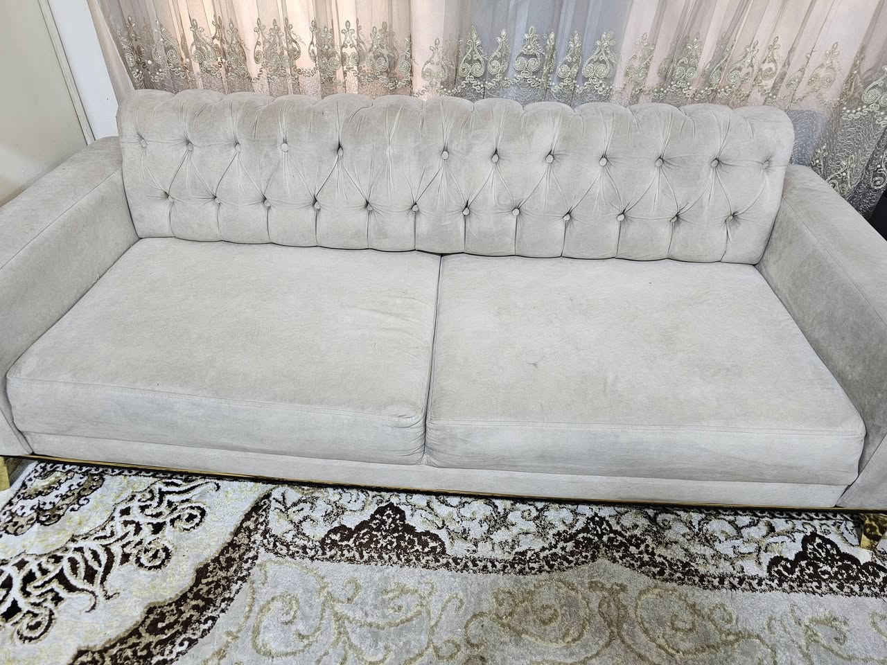 السلام عليكم....
تخم قنفات ٧ مقاعد للبيع  في بغداد حي القاهره...
السعر ٥٠٠ الف....
للتواصل على الرقم ***********
