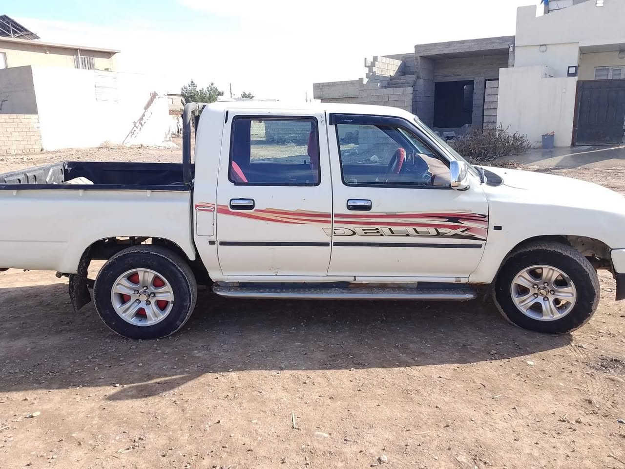 سلام و علیکم  دێر ژمارە سلێمانی وەرگەرانێکی خەفیفی هەیە یەک وێنەکانم هەمووی دانایە شانە و بستەک سەقفی هەیە هەندێ ساردە کوتیشی هەیە یەک چاملغی پێشی سبوغە گێر و مەکینەی بێ حەیبە سیارەکی جاهیزە ژمارەیکی ون بوە لەرێگا کارەبای مەزبوت  و ژینەکەی جارێک دراوە بەناوکردن و وەکالە بێ کێشەیە وێنەی هەموو شتێکم داناوە 50وەرەقە و معملە لەهەولێرم *********** فایبەر واتسئاپ
