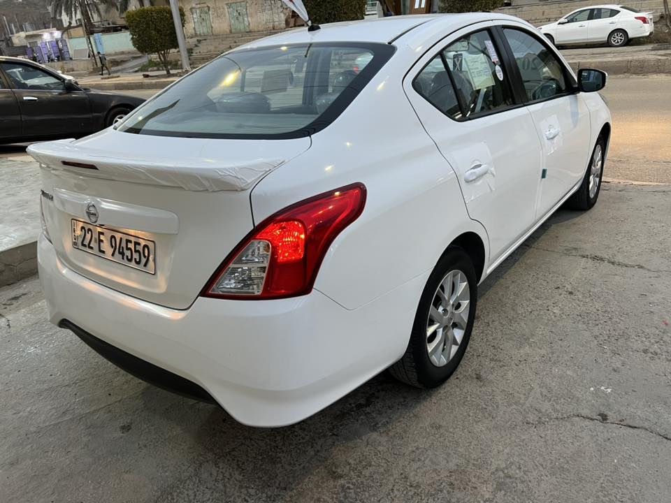 السلام عليكم من رخصت الادمن سني ٢٠٢٤ جديده ع وضع الشركه تحويل مباشر ماشيه ٦٥ كيلو متر سنويه جديده السياره كلشي مابيه نقص السعر ١٢٥ بيه مجال للاستفسار اتصل  موقع السياره الانبار قضاء هيت***********
