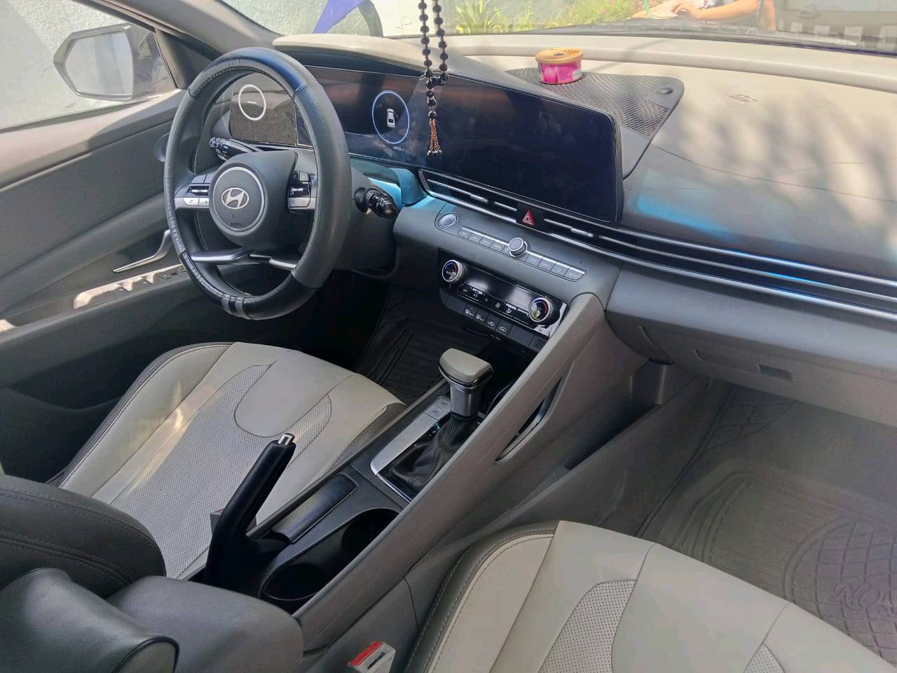 🚘 هيونداي إلنترا 2024 | 2.0 بنزين
🔹 الموديل: إلنترا 2024
🔹 المحرك: 2.0 لتر بنزين
🔹 القير: أوتوماتيك
🔹 الدفع: أمامي
🔹 اللون: أزرق
🔹 الممشى: 40,000 كم
🔹 رقم السيارة: بغداد
✨ السيارة نظيفة ومرتبة جدًا
✅ محرك نظيف وسالم
✅ قير نظيف وسليم
✅ داخلية نظيفة ومرتبة
✅ داشبورد وطبلون نظيف
✅ شاشة تعمل بصورة طبيعية
✅ بصمة تعمل بصورة سليمة
✅ فرش ومقاعد وديكورات داخلية نظيفة
✅ السيارة بشكل عام محافظة ونظيفة
🛠️ الضرر:
ضرر بجهة باب السائق، ويتم تبديل باب السائق فقط، مع التأكد من سلامة القائم والشاصي والإيرباغات.
💰 السعر: 144 ورقة = 14,400$
💵 السعر قابل للتفاوض
📞 للاتصال: ***********
📱 إذا ما حصلتني، راسلني على واتساب على نفس الرقم.