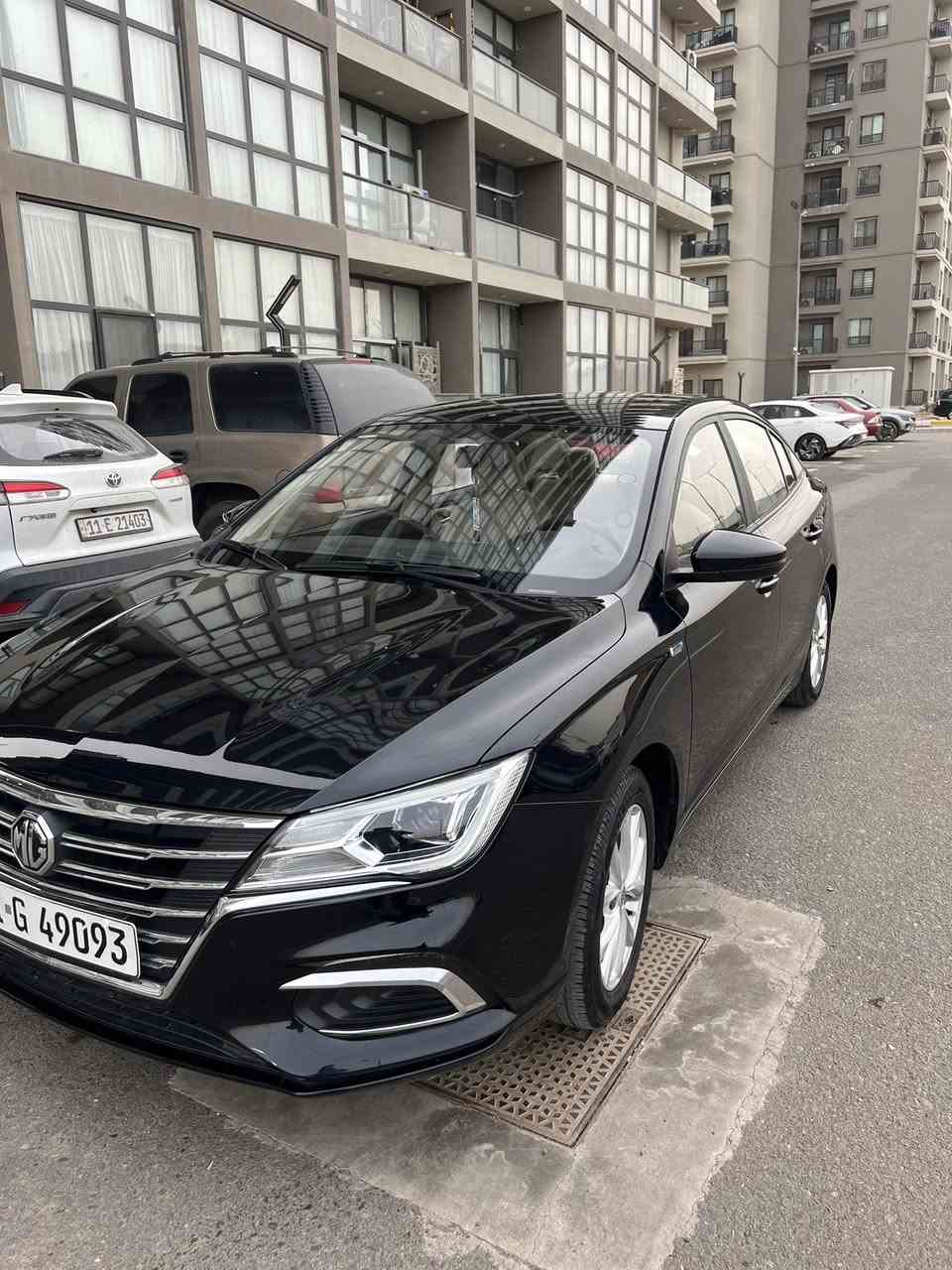 السلام عليكم mg5 موديل 2024
للبيع فقط 
رقم سليمانية الدولي باسمي 
هزة وسنوية جديدة 
ماشية 34 
كفالة عامة
شاشة كبيرة
ابل كار بلي واندرويد اوتو
تحكم ستيرن 4 جهات
كروز سرعة
ويل كب بلادي
السيارة جديدة وبحالة الوكاله 
عارضها ب 107 
وبيها مجال بسيط حك الجية
مكان السيارة بغداد حي الجهاد 
للاستفسار 
***********
