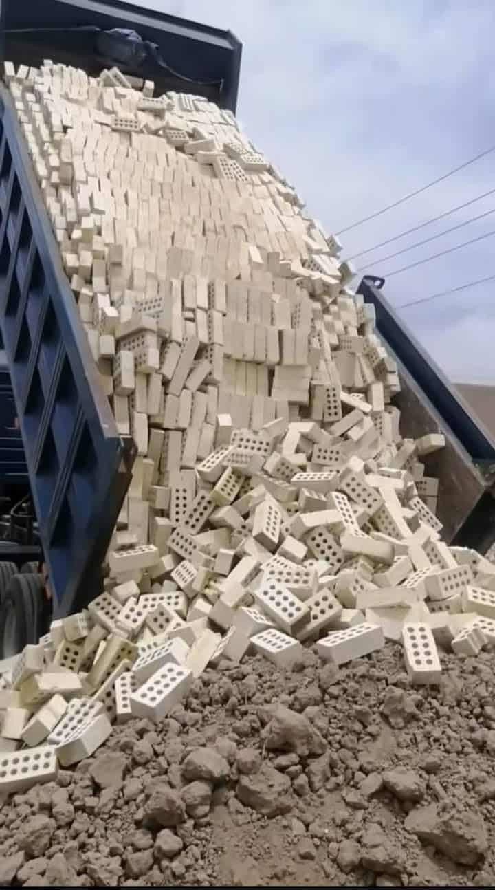 يا الله يا رزاق
سلام عليكم 

🔸 طابوق قالب واحد ركن موس  وبجودة عالية جدًا
🔸 متوفر 8000 مع زيادة 350
🔸 ومتوفر 4000 مع زيادة 200
🔸 التوصيل خلال 24 ساعة فقط
🔸 وياك ما راح تتعب… يوصل لباب بيتك وبأفضل جودة
🔸 الطابوق مشروط من حيث العدد والنوعية
🔸 قالب عدل وقياس واحد
🔸 اختار الافضل اتصل او الباقي علينا  

🔸 طابوكه مال معاتب توصلك مثل الي بل تصوير

📞 للحجز والاستفسار:يوجد واتساب
***********
