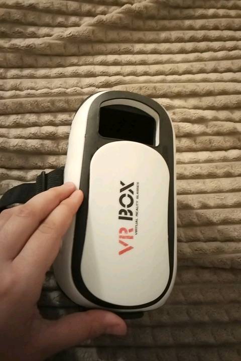 نضاره VR BOXمستعمله مرتين فقط لا يوجد أي خلل فيها