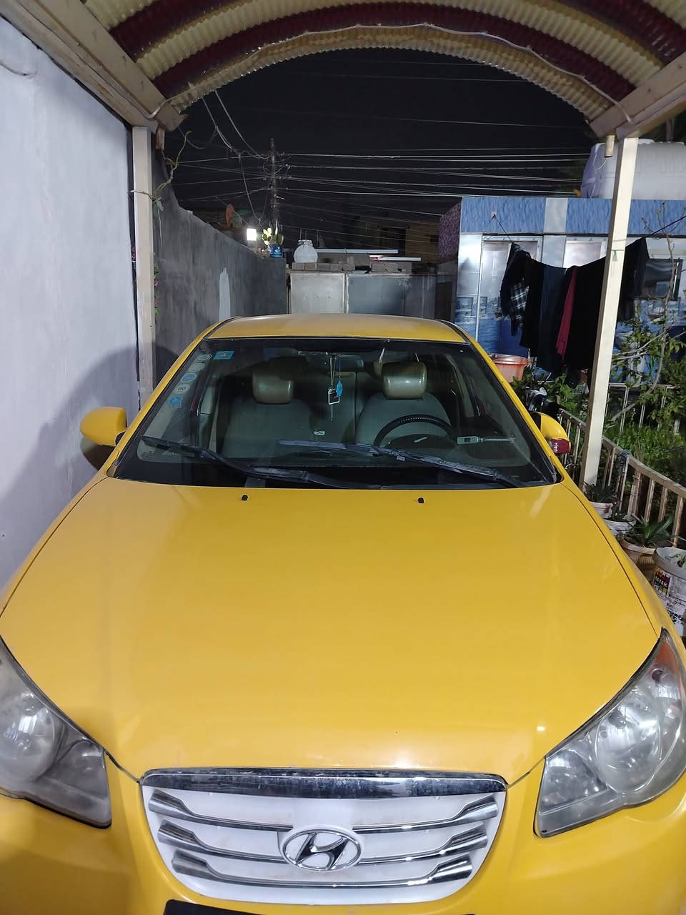 سيارة انتر مقدسه 2009 وارد امريكي تبديل جاملاق ما سايق وتبديل باب السائق مكان السياره بغداد جسر ديالى ***********
