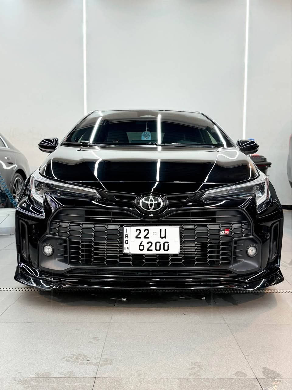 جي ار كورلا توربو 4 ويل قير عادي ٢٠٢٣ بيها صبغ ربع الصندوك و كارت بالجاملغ الخلفي والبلاستك الدعاميه الخلفيه والنفخه مال جاملغ ماشيه ٣٢ الف كيلو مغلفه ppf حمايه بدون ايرباك كلش جديده رقم اربيل مميز بيها 
ب اسمي موجوده بغداد 
ويه الرقم ٣٢٠٠٠$
بلوحه عاديه ٢٩٠٠٠$ 
*********** بغداد, العراق
