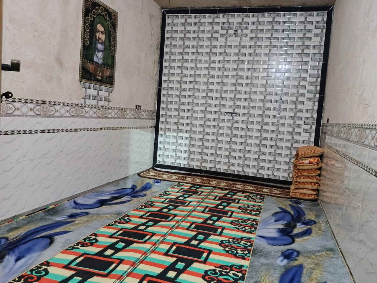 سلام عليكم
بيت طابو صرف مساحه 150قرب جبل عامل يحتوي 
غرفه وصاله مطبخ
ستقبال
صحيات داخليه و خارجيه
ممر خلف البيت ومنور صاله
سعر 100وبي مجال
اتصال وبيك خير ودلل
***********
***********
