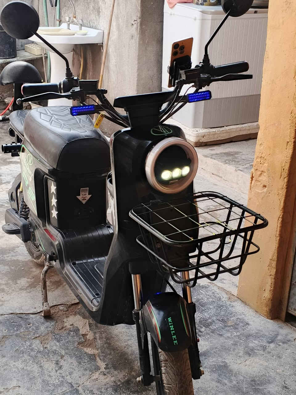 سلام عليكم R9البيع بكاني بصره زبير فقط بطاريه متفوخه وحده منهن


**إذا كنت صاحب هذا الإعلان وتريد حذفه لأي سبب، رجاءا أرسل رسالة إلى الدعم الفني**