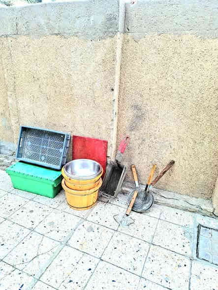 السلام عليكم
اغراض مطعم فلالفل للبيع
طوس خشب جدد غير مستعملات سعر الشراء 35 البيع  27 الف
والباقيات قيم واخذ 
المشتل قرب شارع المطبك
*********** واتس اب
