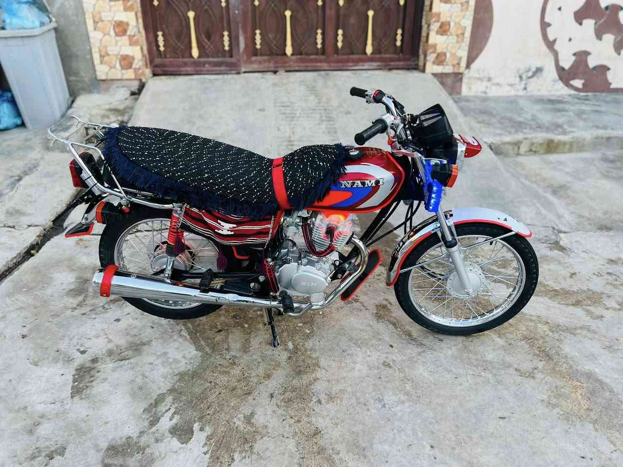 السلام عليكم دراجه للبيع نامه موديل 2026 الدراجه جديده تخبل خيرر من الله مابيهاا اي نقص ماشيه3000 الدراجه كامله من كلشي محرك جديد اسبانه مطاخه السعرر 700 وبي مجال للستفسار راسل خاص او اراسل واتساب *********** / ***********
