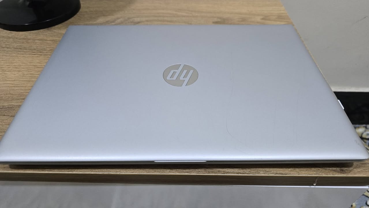 لابتوب hp كواري 5 جيل ثامن رام 8 هارد 256 ssd كيبورد ضوئي عربي انكليزي نظيف شحنه يطول ٣ ساعات واكثر ملحقاته جنطة وشاحنه سعره ٢٥٠ المكان البصرة شط العرب ***********
