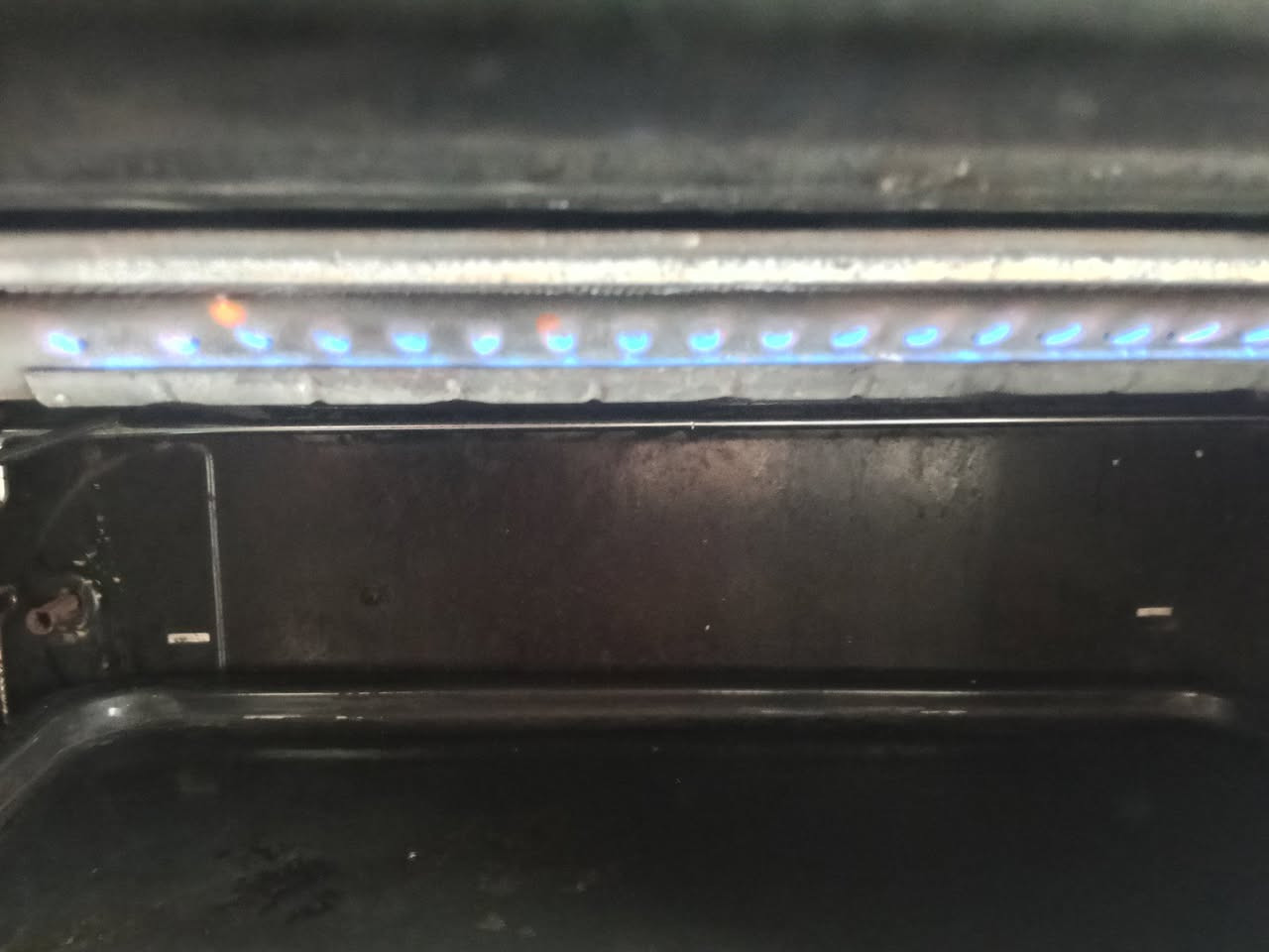 طباخ نوع عشتار  كله شغال ***********
