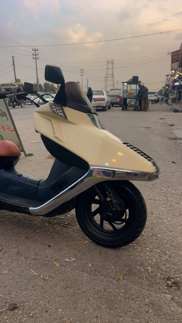 للبيع فيوجن حلوه ومكفوله مكينه حلوه نكره سلف سعر ٧٠٠ وبيها مجال رقم ***********
