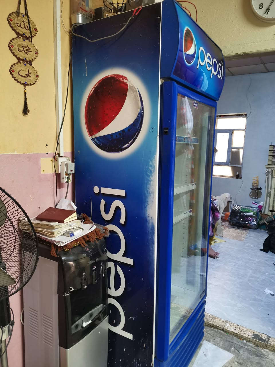 عارضه عموديه الطول ٢ متر العرض ٧٠ سم نوع كونكورد لبناني ما مصلحه شرط الفحص السعر ٣٠٠ الف قفل العنوان ابي الخصيب العوجه شارع المقيمين الهاتف ***********
