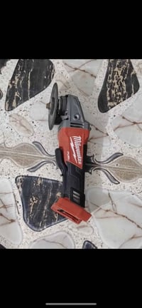 كوسره شحن ميلوكي اصليه السعر ١٠٠ الف العنوان بغداد العطيفيه رقم الهاتف...