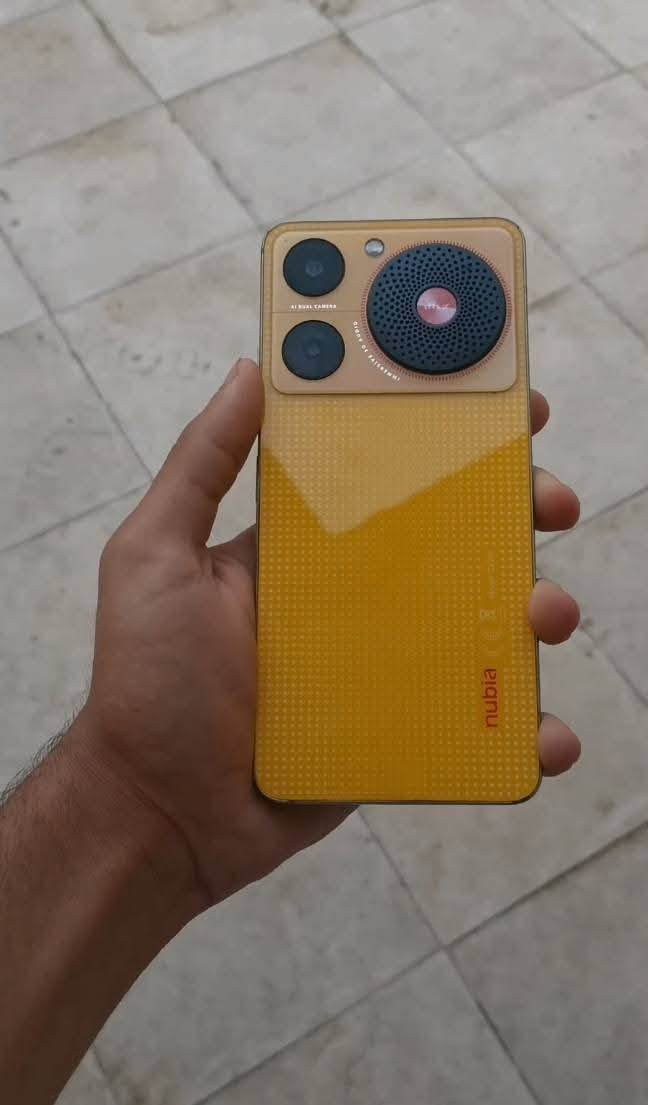 سلام عليكم مبايلnubia Music مبايل كلش نضيف الله شاهد ما مفتوح الله شاهد كلشي بي شغال ***********بي واساب مكان نجف
