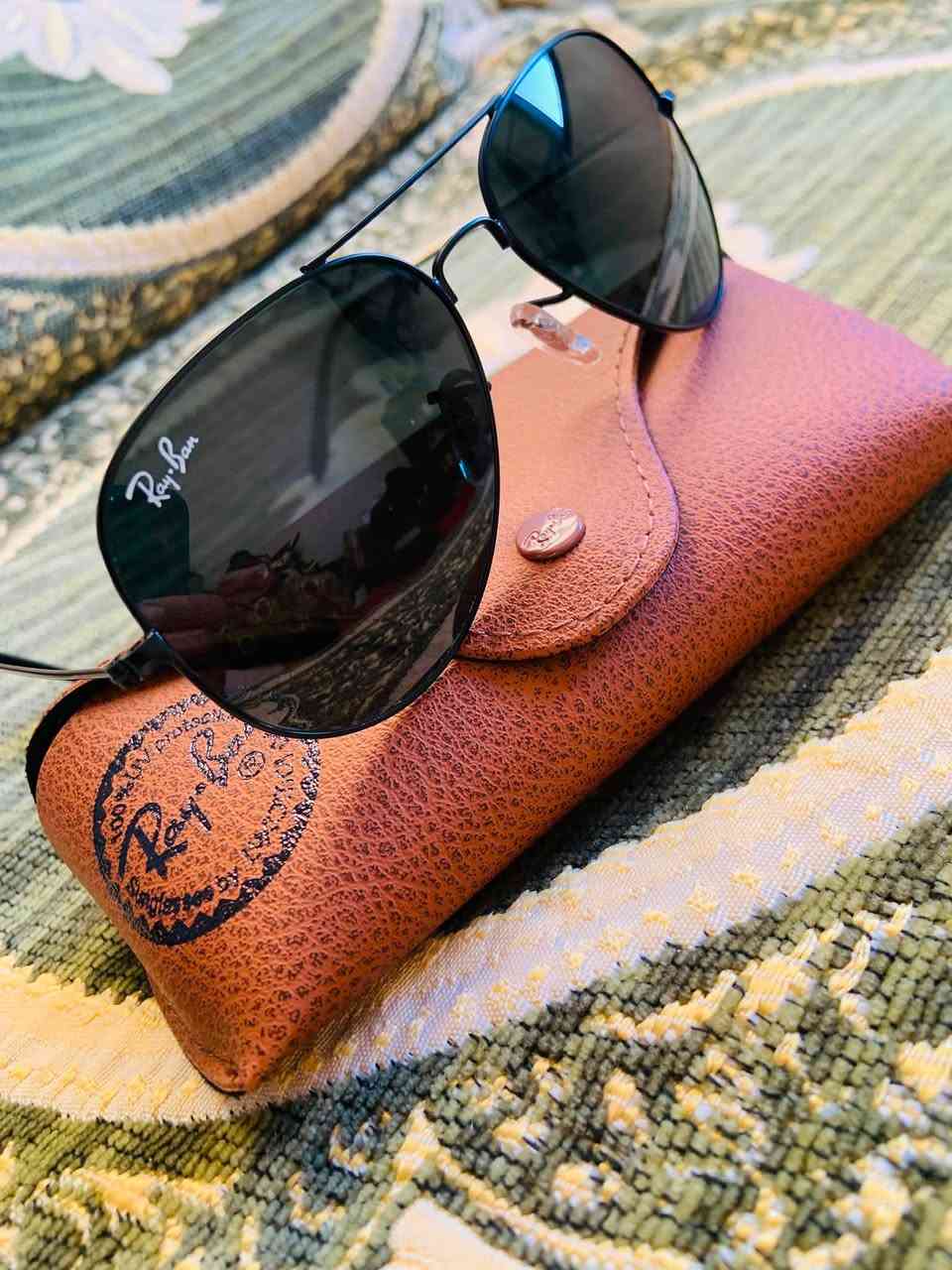 Lunnettes ray ban original


**إذا كنت صاحب هذا الإعلان وتريد حذفه لأي سبب، رجاءا أرسل رسالة إلى الدعم الفني**