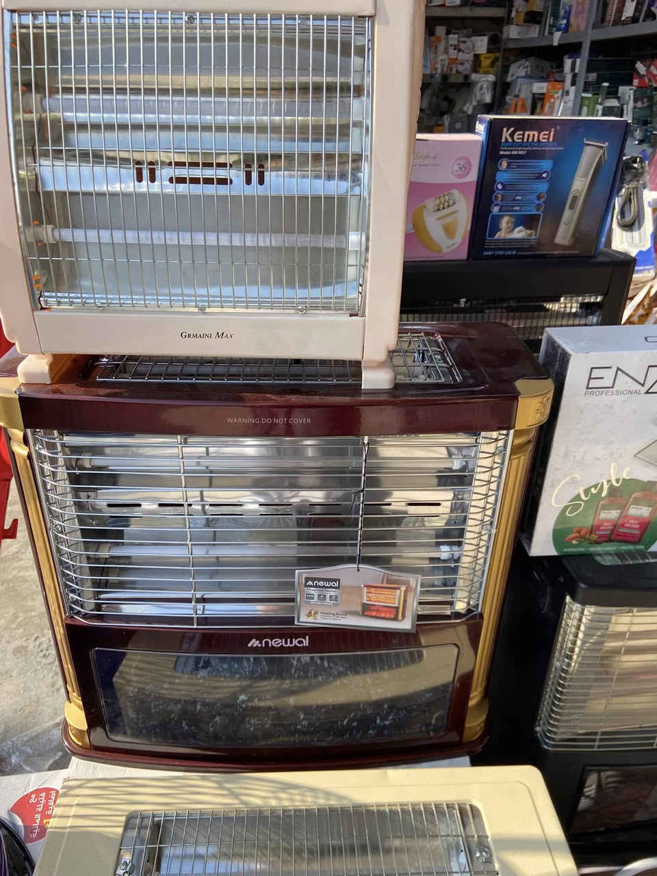 السلام عليكم
أخوان ملاحظة/ عروض على الصوبات النفطيه وكهربائيه 
وعروض بمناسبة راس السنة سارعوا بالحجز ويوجد توصيل لجميع المحافظات الحجز على الخاص او واتساب ***********
