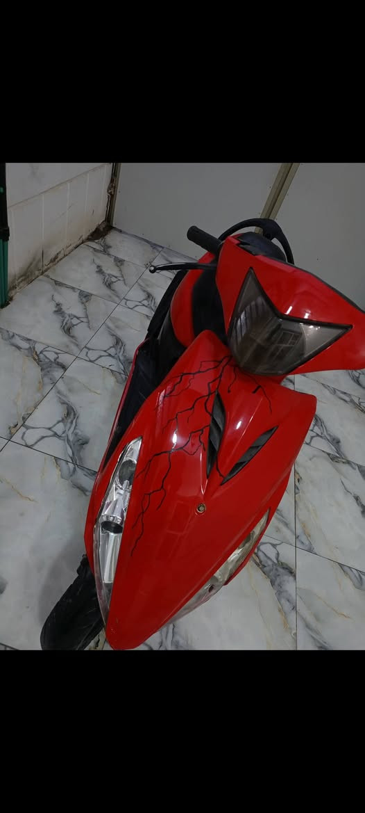 ماكس مضلع للبيع
نقص سبايدر +ذيل+بريك اممامي فقط 
شوفها بعينك وشوف نضافتها 
السعر خاص تواصل واتساب فقط ***********
