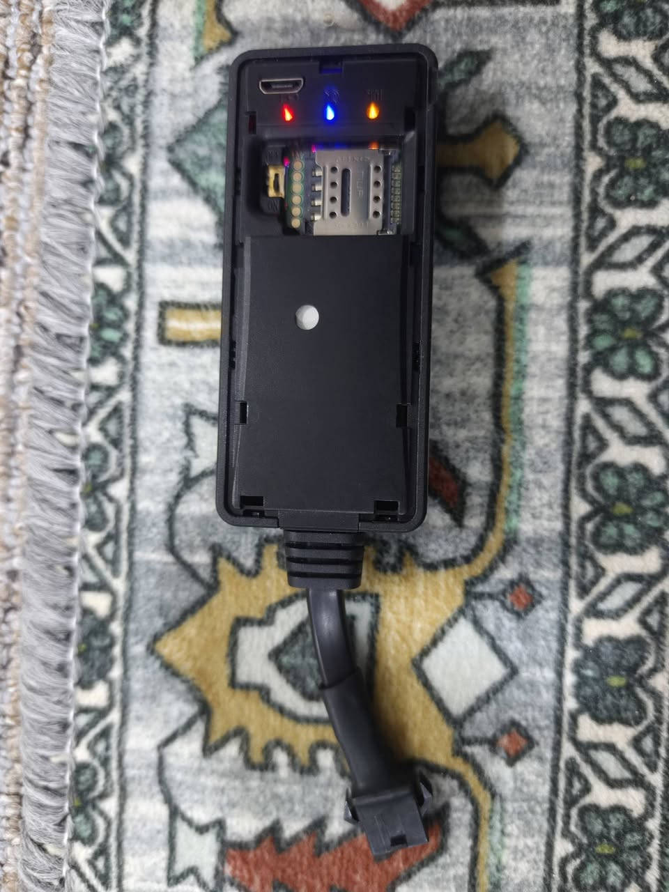 سلام عليكم 
جهاز جي بي إس تتابع مل دراجه  جبته وما عرف اربطه أريد ابيعهن عدد 2 جهاز يمكن ينربط كهربائي وينحط إله شريحة سيم كارت سعر الجهاز الواحد ب 30 
مكاني بابل الحمزه الغربي توصيل ما عدي 
رقمي  *********** رسلني وتساب
