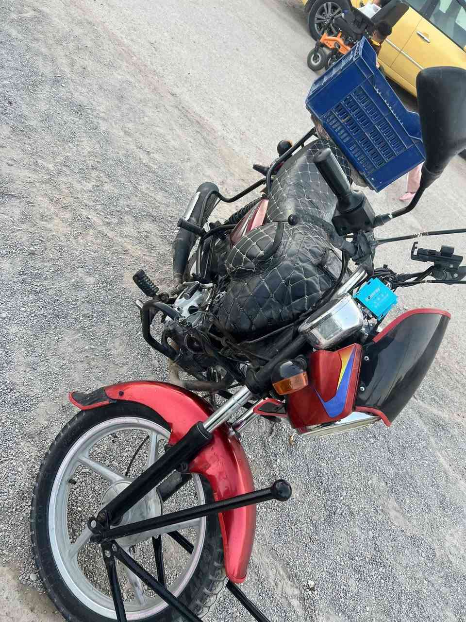 السلام عليكم
بوكسر 18. للبيع او مراوس. تايكر او نامه. اوراق اصولي شرط الترقيم تشغيل سلف هندر بي وقت شلعه ومعدل نقوصاته بصيطه عل صفاحيه واير ابريك امامي. السعر 650 وبي مجال. العنوان ديالى. خاص وبلخدمه


**إذا كنت صاحب هذا الإعلان وتريد حذفه لأي سبب، رجاءا أرسل رسالة إلى الدعم الفني**