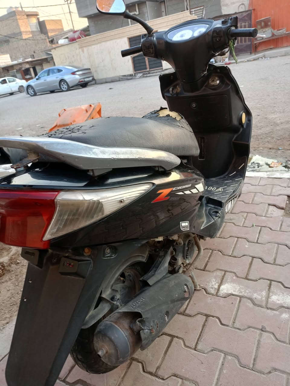 سلام عليكم للبيع دراجه سكنس ياباني فحل الدراجه حاويه الدراجه كلشي شغال بيها سلف هندر اشاير لايت عالي ناصي الدراجه جاهزه الدراجه مل رمبه الدراجه شلعه ومعدل قفل جنطه وقفل ستيرن السعر 600وبيها للشراي العنوان ديوانيه اخصيمه *********** متواجد خاص وعل رقم
