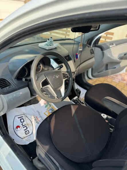 السلام عليكم 
من رخصة مدير الكروب المحترم اكسنت موديل (٢٠١٤) حادث جاملغ ايمن وبنيد نفسهن معمرات لان الضربيه خفيفه كير محرك صدر خلفي امامي كله جديد تخم تاير السعر ٩٣$ ورقه وبيه مجال حك الجيه العنوان بياع غير متواجد على الفيس الآن مكلف بالنشر رقم ابو السياره 

***********

+964 770 455 5310
