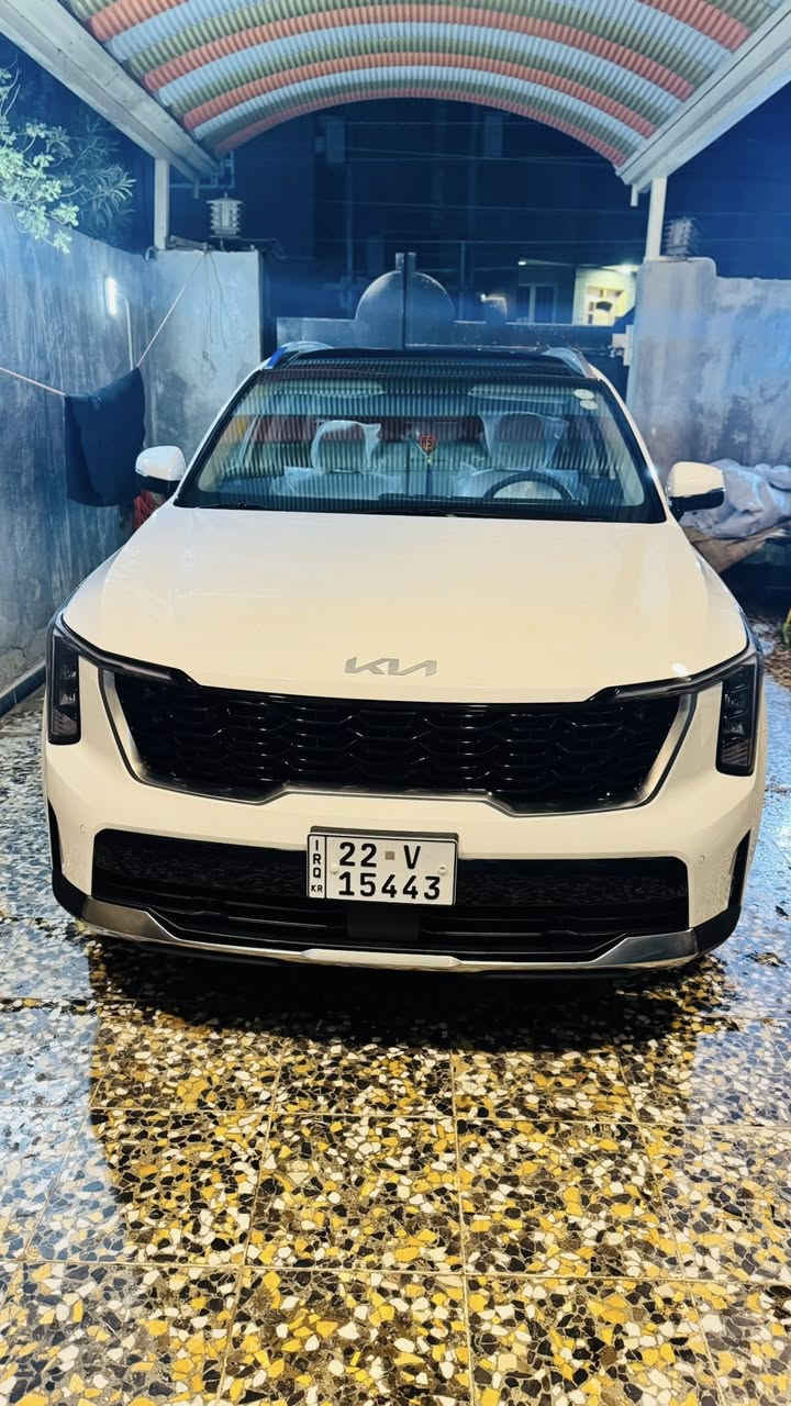 يالله لي يدور زيرررو سورنتو موديل 25 ام ضمان خليجيه.   عداد المسافه 7000  مواصفات ويل 19  جنطه كهرباء مري شفط عدسات LEDكراسي كهرباء شاشه متصل     كير ماوس هند بريك.  بصمه  شفتات ستيرن ٤انضمه قياده 3 قطع تبريد بصمتين ابواب حجم المحرك 6 سلندر 3500رقم اربيل بسمي مداور ثاني يوم لمعرفه سعر تصال على رقم ***********ذي قار شطره
