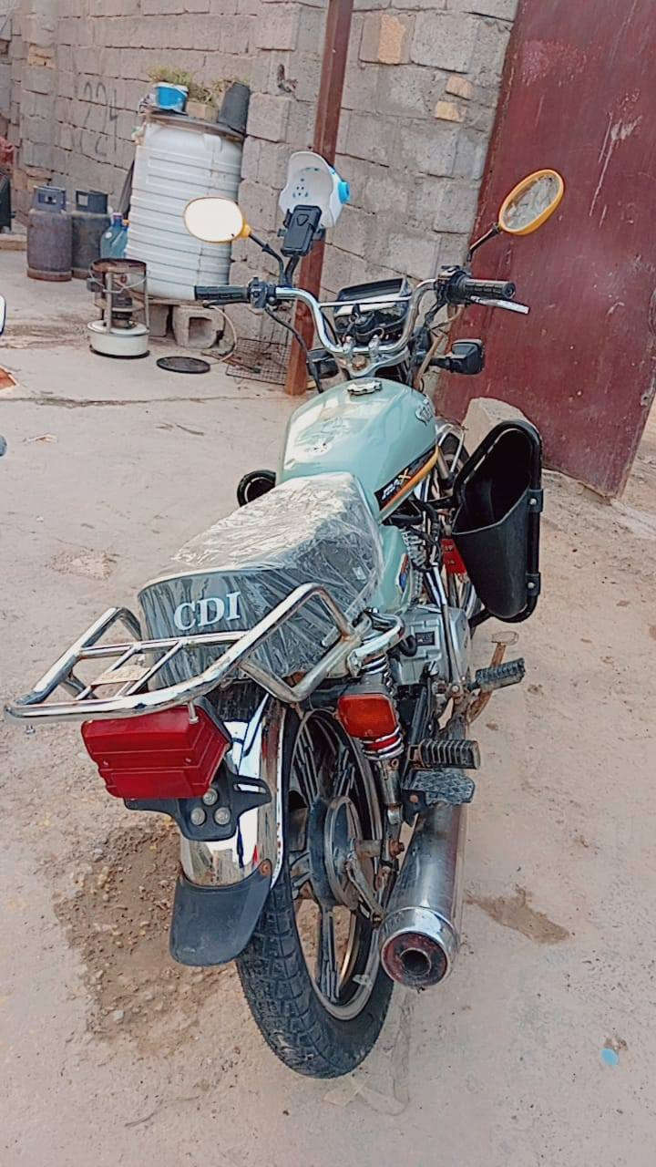 سلام عليكم دراجه ايراني موديل 23 خمسه كير دراجه خير من الله جديده اوراق موجوده
السعر 550 وبيهه مجل مكاني جزيره بغداد السياحيه  9 0772147878


**إذا كنت صاحب هذا الإعلان وتريد حذفه لأي سبب، رجاءا أرسل رسالة إلى الدعم الفني**