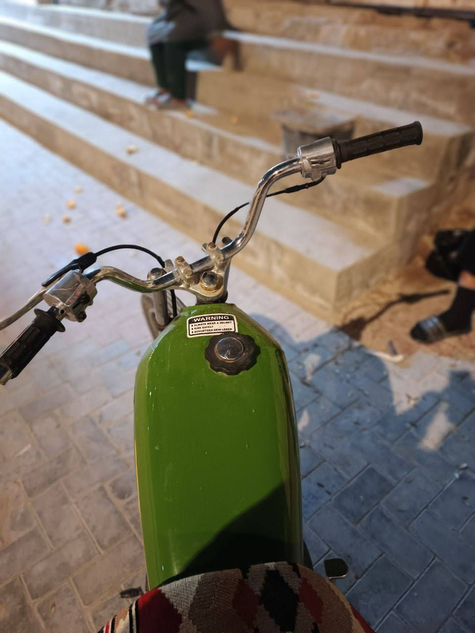 السلام عليكم
دراجه حربي كلك كلك كلك بعدهي تحت التعمير 
الدراجه شاصي موس والمكينه 150cc غطاس دايوان مديل 2020 مكينه مصبوغ اسود البراغي وكاله برغي مامفتوح منها وهذا النضوح البيها عندي قبق الماغنيت بي زرف هوه يتبدل ب10 بس اني ما امبدله حتى لحد يجيني ويگلي مفتوحه اي تبخير ونضوح غير القبق ماكو الدراجه ابيعلك حربي لاتحجي اشاير واگلوب ومادري شني الدراجه جوزه سويج مخفي صوت وشلعه ومعدل وفصله عل اربع نمر يعني بأي نمره تفصل فصله شكل كلشي بيها بلادي وبيها نقوصات يعني الدواسات طاگه يرادلها تبديل والستان النص يرادله سبرنگه وذا تحب تبدله براحتك الدراجه معروضه 350 وبيها مجال حگ الجيه واني خادم للشراي متواجد فيس وواتساب وهذا رقمي *********** المكان كربلاء  حي العسكري
