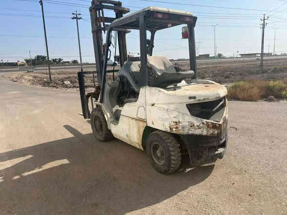 رافعه للبيع 3 ونص طن سعر 95 ورقه رافعه شغاله موديل 
*********** //2007
