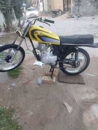 للبيع اربعه كير كلك كلك السعر 450//07825071890