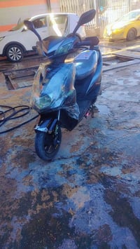 دراجة شحن للبيع 6بطاريات دبل لايت زنون ابيض واصفر اشاير زنون بيض تايرا...