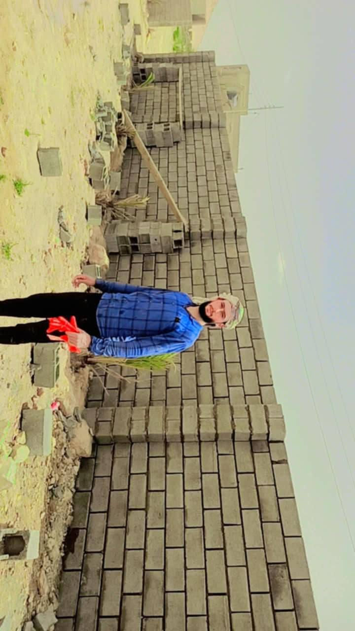 سلام عليكم ورحمت الله وبركاته اخوان  بنه بلوك درجه اولى عل الف 250 تصال ***********
