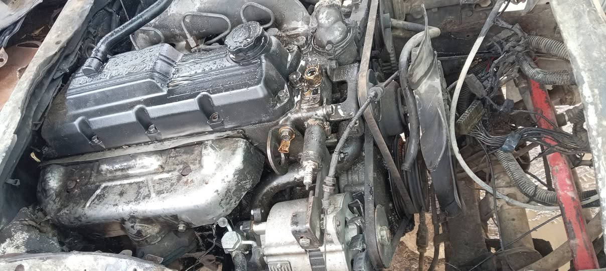 غراض كيا بيستا مناسبه محرك وكير وكسل تيارات كلشي متوفر عنوان ديالى بعقوبه كاطون رازي هاذا رقمي ***********
