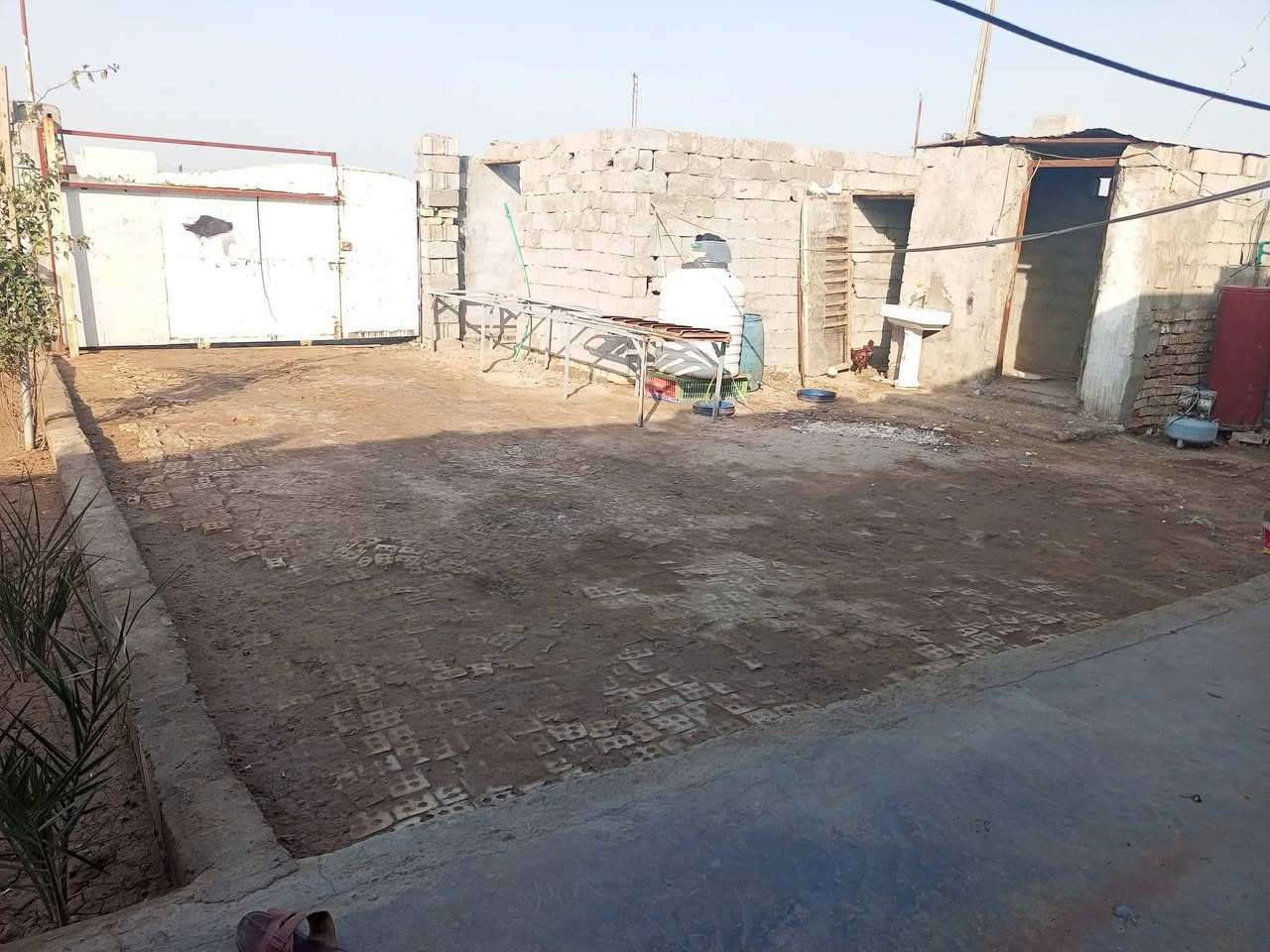 السلام عليكم
بيت  زراعي سند ٣٥ للبيع البيت مساحة 900واقع حال
اضافه إلى شارع مستقل

البيت بي ٣غرف5*4 وصاله كبيرة8*5 واستقبال كبيرة8*5 

ومطبخ4*4 وحمام

وحوش كبير

وبي محل 

الصكف سنتويج

العنوان بغداد الكرغولية السايد الواحد شارع معرض دبي

الشراي يتصل على هذا الرقم *********** رجائن الشراي يتصل
