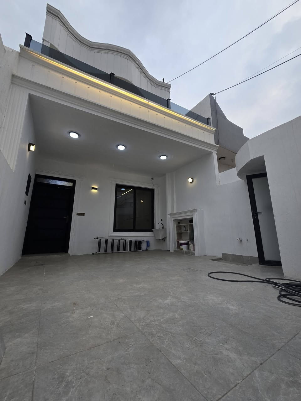 اعلان ٠٠٠
دارللبيع ١٢٥ متر رقم طابقين فول كاشي بيت جديد سفر مامسكون احد
موقع كركوك ده روازا علي طريق سليمانية فرع مقر كوران سعر ٦٥مليون 
شراي يتصل
***********اسيا
***********كورك
