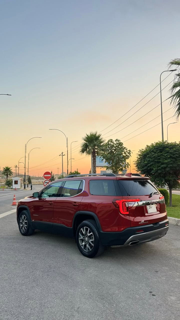 GMC Acadia SLE 

جمسي اكاديا ملكة الطرق الخارجية سبعة راكب راحة ورفاهية مواصفات SLE مرقمة دهوك كاملة دبل اكسل 

موديل : 2021

مكينة ستة سلندر تنفس طبيعي مكفولة بشرط 

مواصفات : 
*بصمة 
*تدفى كشنات 
*مثبت سرعة 
*صندوق كهرب
*رادار بالمري 
*رادار امامي 
*تبريد ثلاث قطع 
*هندبريك دكمة
*كشن كهرب
وباقي مواصفات المعروفة 

السيارة جاهزة طخم تاير جديد مابيها دينار مصرف بشرط 

السيارة بيها باب وجاملغ خلفي صبغ وايرباك فقط البردة 

مكان السيارة دهوك معارض الجديدة 

السعر : 208 $ ومجال بسيط 

للاستفسار الاتصال على الرقم 
***********

