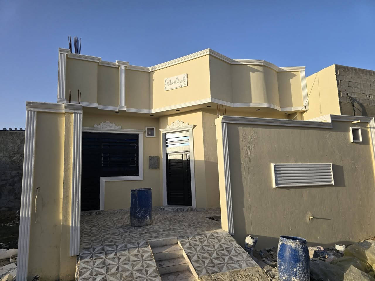 بيت طابو زراعي عراقي ابو خصيب حمدان قريب على شارع الفك ريسي المساح البيت ٢٠٠متر يحتوي على قرفتين وصاله ومطبخ ستقبال وحمام ومدخل حمام خرجي كهربائيّ ماء السعر ٩٥مليون وبي مجال اتصل ***********
