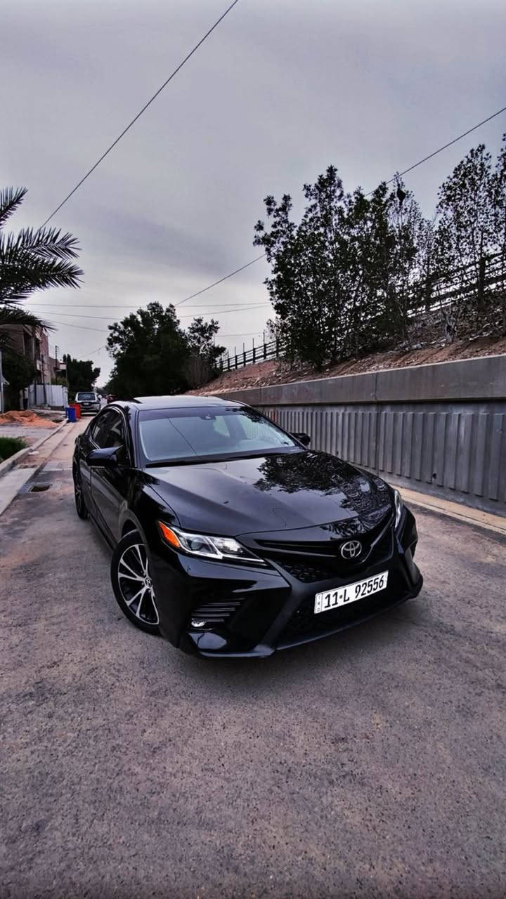 السلام عليكم
كامري موديل 2018 امريكي SE فول 
_ فتحة
_ بصمة
_ شفتات ستيرن 
_ كشن  كهرباء 
_ رادار امامي
_ تحديد مسار 
_ نقطة عمياء 
_ اشاير بالمري 
مكينة 4 سلندر 2500 
سيارة حادث جاملغ خلفي وصندوك والصندول مبدل نفس اللون يعني قطعة وحدة صبغ بدون ايرباك  ماشية 113 ميل السعر 180 وبيهة مجال 
للاستفسار *********** بغداد, العراق
