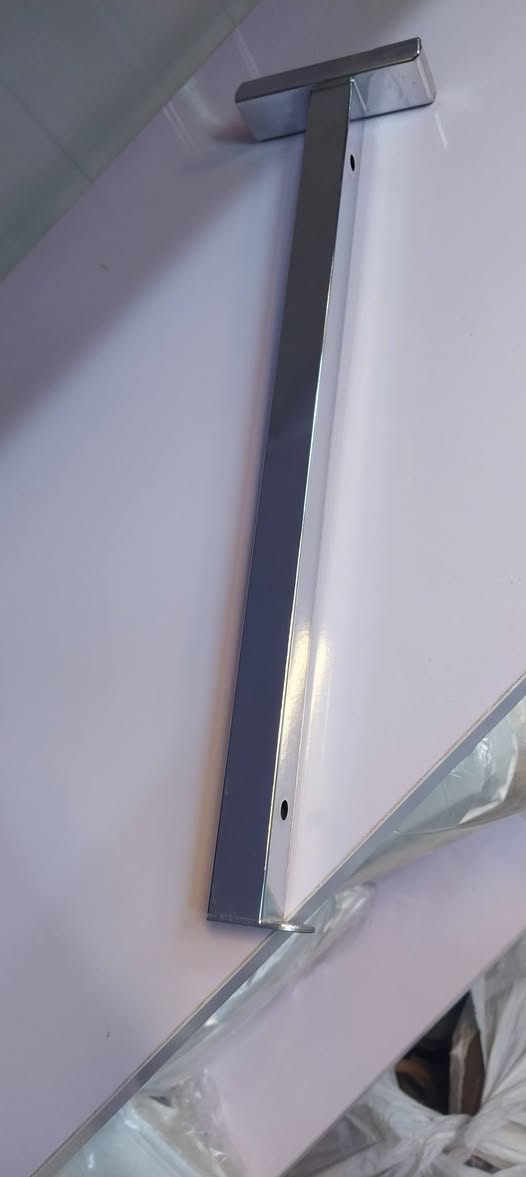 السلام عليكم 
يوجد ارفوف محل كامل للبيع 
سج جداريه عدد ١٧ قياساته  ٢٤٠
شيال ارفوف  عدد  ١٠٠
ارفوف خشب تركي ابيض ٢٤٠  العدد مفتوح
الصور موضح كدامك


**إذا كنت صاحب هذا الإعلان وتريد حذفه لأي سبب، رجاءا أرسل رسالة إلى الدعم الفني**