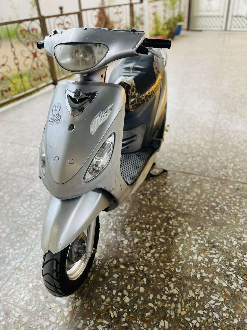 للبيع ماكس منغولي  الدراجه من كلشي  الدراجه بوشه ٤٩ بلاد  الدراجه كله مختمه  شلعه  تشك الكاع كامله مكمله مابيه نقص برغي كله شغاله من الويل للويل سعره 550 وبيه مجال للطبين مكاني بابل  ورديه داخل الجزائر منطقه البوعليان ( الاستفسار خاص ) و هذا رقمي***********و ***********
