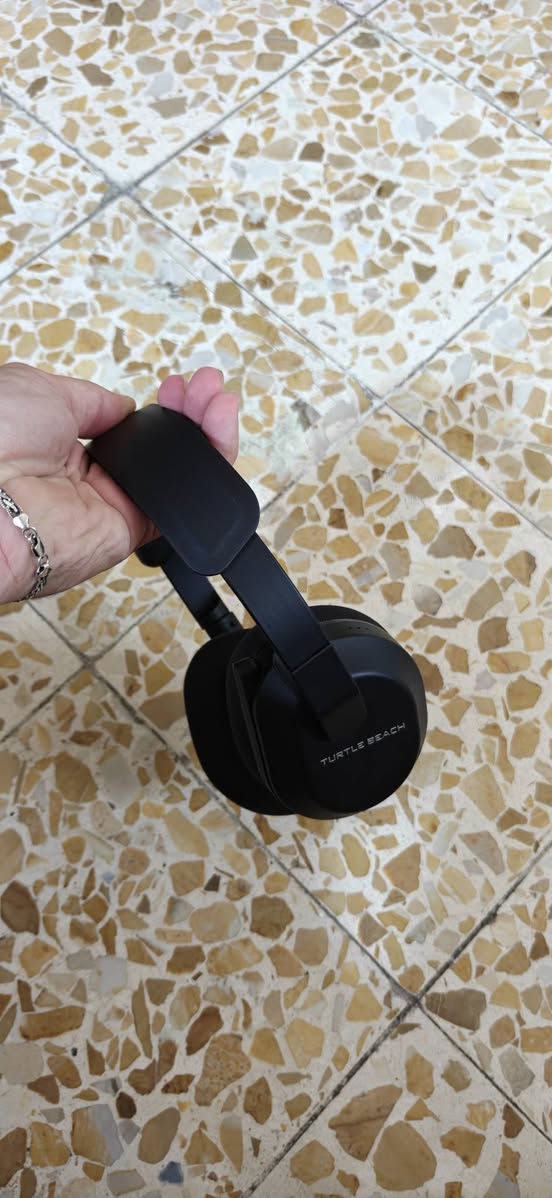 Turtle beach stealth 600 Gen 3
مستعملة شهر واحد فقط

شحنها يدوم 80 ساعة ( رهيبة صراحة )

وايرليس، وقطعة دنگل وبدون اي تأخير بالصوت اكيد

المايك ادائه راقي وبي عزل حتى اذا اكو صوت عالي بالغرفة مراح يبين بالمايك ( عن تجربة ).

تربط Xbox, Pc, Bluetooth

هذا سعرها بالموقع بالصورة كبالكم.

سعرها 100 الف، مكاني بغداد

***********
