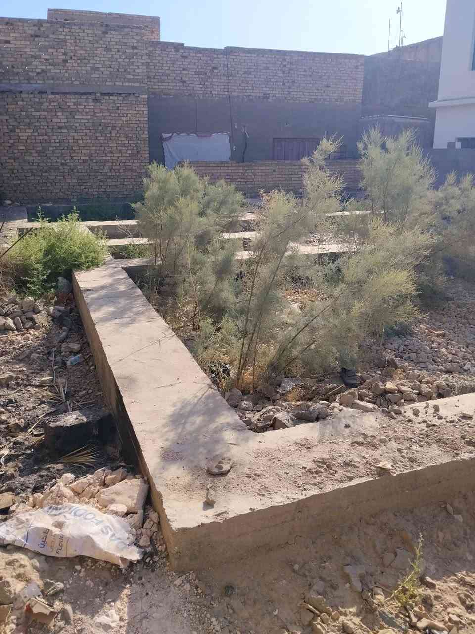 ياالله السلام عليكم للبيع قطعه 250متر طابو صرف موقع حي الاسره شارع القاضي بيه بتلو استقبال وصالتين ومطبخ وغرفتين
وصحيات داخليه و خارجيه سعر 55وبيه مجال 
الاستفسار 
***********
***********
